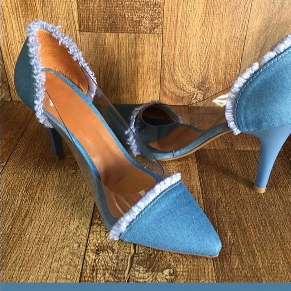The Jeans Heels! Jeans and transparency together in this beautiful heels!
